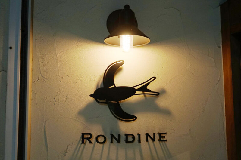 RONDINEはツバメを意味する